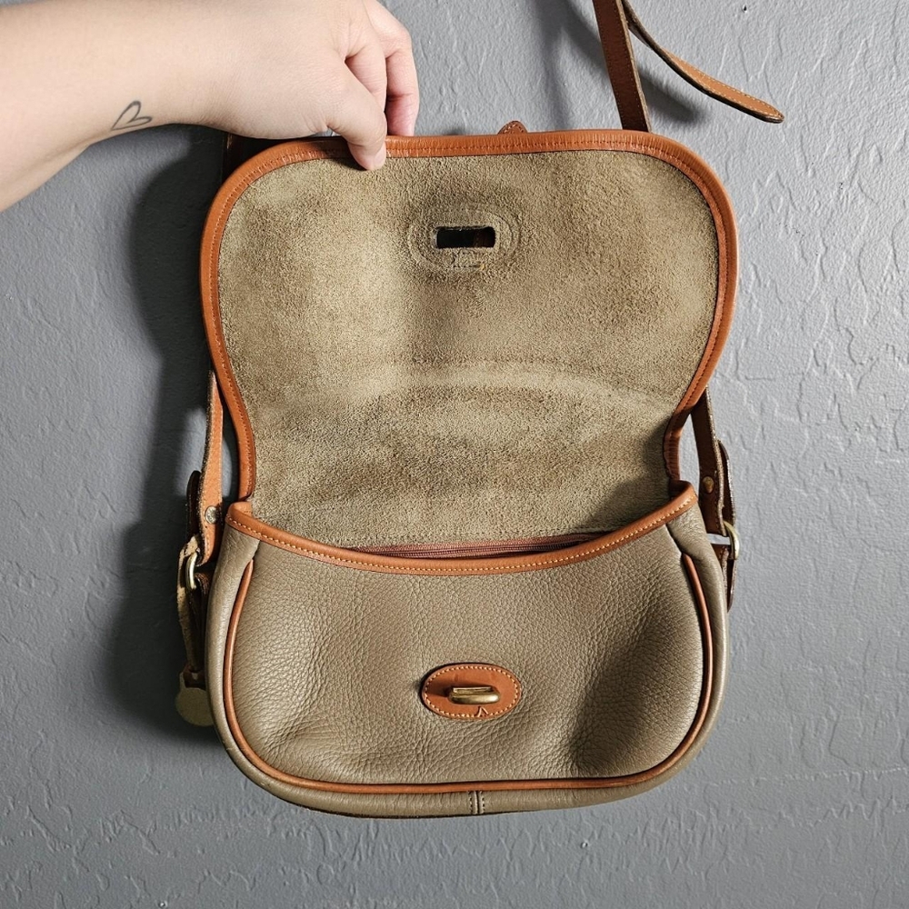 Vintage Dooney and Bourke Crossbody Bag - Picture 7 of 8